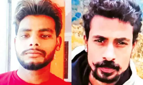 ரெயில் என்ஜின் மோதி 2 வடமாநில தொழிலாளர்கள் பலி