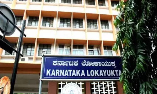 கர்நாடகாவில் 11 அதிகாரிகள் வீடுகளில் லோக் ஆயுக்தா போலீசார் அதிரடி சோதனை