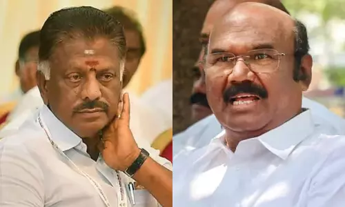 ஓபிஎஸ் அதிமுக தொண்டர்களின் ரத்தத்தை குடித்த அட்டைப்பூச்சி - ஜெயக்குமார்