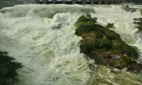 தமிழகத்திற்கு தினமும் ஒரு டிஎம்சி தண்ணீர் திறந்து விட கர்நாடகாவுக்கு உத்தரவு