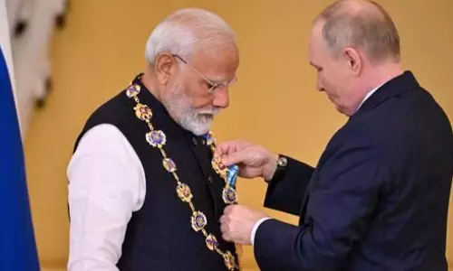 உக்ரைன் மீதான ரஷியாவின் தாக்குதலுக்கு எதிராக  ஐ.நா தீர்மானம் - வாக்களிக்க மறுத்த இந்தியா