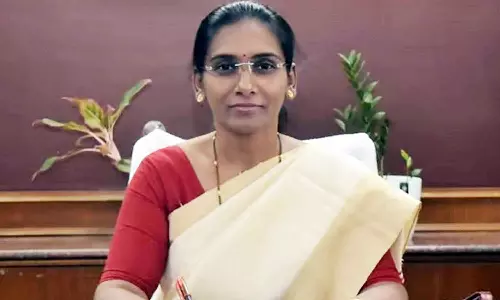புதுமை பெண் திட்டத்திற்கு விண்ணப்பிக்கலாம்- கலெக்டர் ரஷ்மி சித்தார்த் ஜகடே