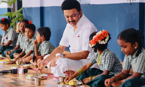 அரசு உதவிபெறும் தொடக்கப்பள்ளிகளில் காலை உணவு திட்டம்- முதலமைச்சர் நாளை தொடங்கி வைக்கிறார்