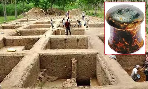 கீழடியில் 10-ம் கட்ட அகழாய்வு: தந்தத்தால் செய்த ஆட்டக்காய் கிடைத்தது