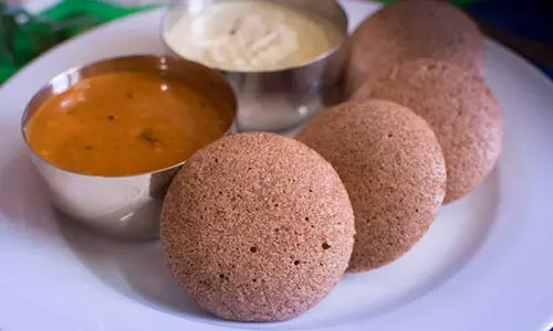 கேழ்வரகு இட்லி...