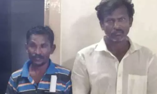 ஆண்டிபட்டி அருகே ஊறல் அமைத்து கள்ளச்சாராயம் காய்ச்சிய 2 பேர் கைது