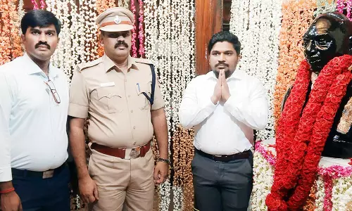 காமராஜர் பிறந்தநாள்: விருதுநகரில் காமராஜர் சிலைக்கு அமைச்சர்கள் மாலை அணிவித்து மரியாதை