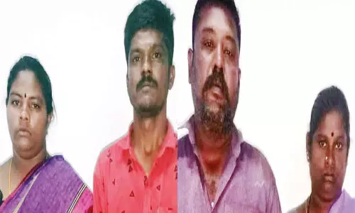 போலி தங்க கட்டிகளை கொடுத்து பெண்களிடம் லட்சக்கணக்கில் பணமோசடி - 2 தம்பதிகள் கைது