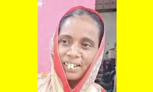 குழந்தைகள் படிப்பதற்காக வீட்டை தானமாக வழங்கிய பெண்