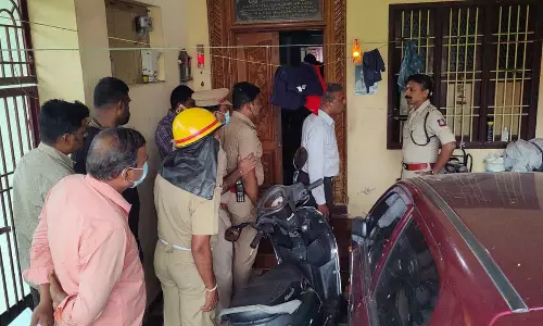 தாய்-மகன்-பேரன் கொலைக்கு பெண் தகராறு காரணமா? ஐதராபாத்தில் தனிப்படை தீவிர விசாரணை