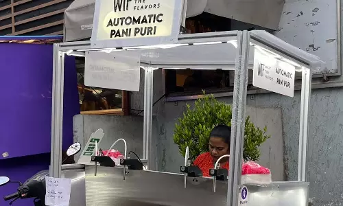 தானியங்கி பானிப்பூரி விற்பனை எந்திரம்