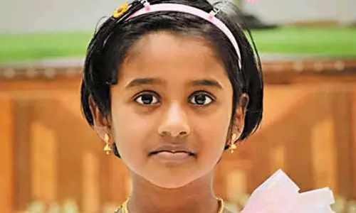 திருநின்றவூர் அருகே விபத்தில் 3-ம் வகுப்பு மாணவி பலி