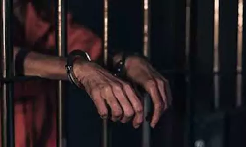 சிறுமியை கர்ப்பமாக்கிய வாலிபருக்கு 20 ஆண்டு ஜெயில்... புதுச்சேரி போக்சோ நீதிமன்றம் தீர்ப்பு