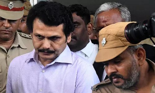 செந்தில் பாலாஜியை சட்ட விரோத பண பரிமாற்ற தடை சட்ட வழக்கில் இருந்து விடுவிக்க நீதிமன்றம் மறுப்பு