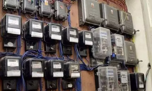 மின் கட்டணத்தை தொடர்ந்து மின்சார சேவை கட்டணமும் உயர்வு