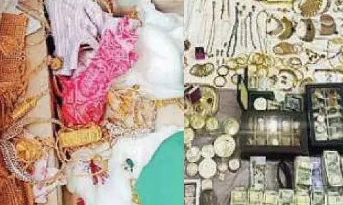 கர்நாடகாவில் அதிகாரிகள் வீடுகளில் ரூ.50 கோடி நகை, பணம், சொத்து ஆவணங்கள் சிக்கியது