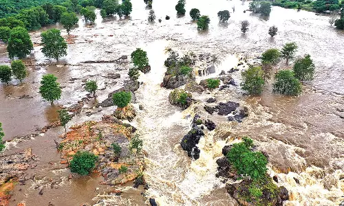 ஒகேனக்கல்லுக்கு நீர்வரத்து 61 ஆயிரம் கனஅடியாக அதிகரிப்பு