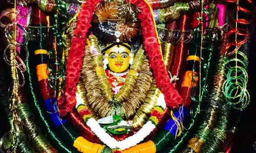 ஆடிப்பூரம்: பிள்ளை வரம் வேண்டுபவர்களுக்கு குழந்தை பாக்கியம் கிடைக்கும்...