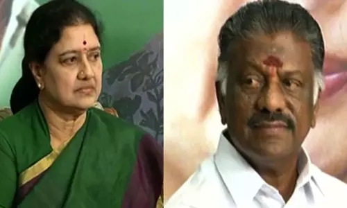 சசிகலாவுடன் கைகோர்க்கும் ஓபிஎஸ்- நாளை மறுநாள் மாவட்ட செயலாளர்கள் கூட்டத்தில் முக்கிய முடிவு