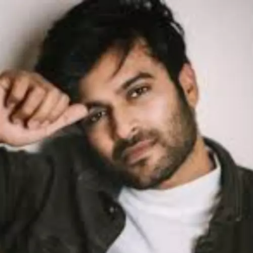 தினேஷ் தேஜ்