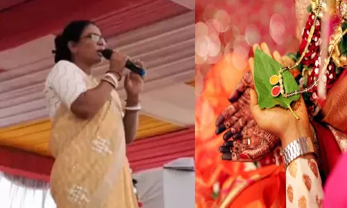 பழங்குடியின பெண்கள் தாலி அணிய வேண்டாம் என கூறிய ஆசிரியை சஸ்பெண்ட்