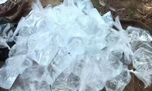 கள்ளச்சாராயம் கடத்தி வந்த வடமாநில வாலிபர்கள் 5 பேர் கைது