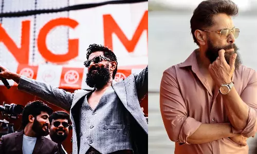 கிஸ் ஆஃப் கொல்லம்.. தங்கலான் ப்ரோமோஷனில் ஸ்டைலிஷ் விக்ரம்