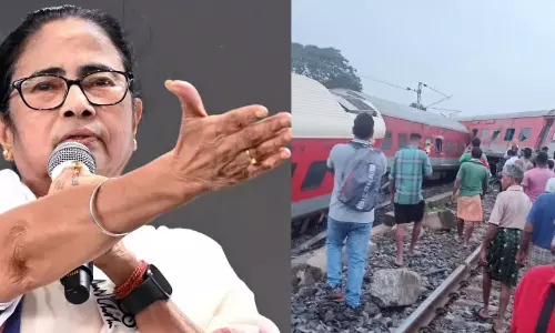 சீரியஸா கேட்கிறேன்.. இதுதான் ஆட்சியா? - தொடரும் ரெயில் விபத்துகளுக்கு மம்தா கண்டனம்