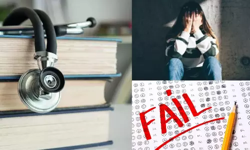 நீட் தேர்வில் 705/720.. பிளஸ் 2 ஃபெயில்.. மறு தேர்விலும் ஃபெயில்..  குஜராத் மாணவி மார்க் சீட் வைரல்