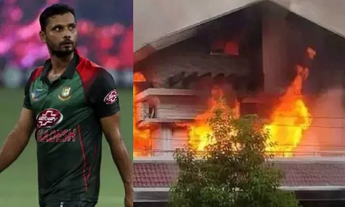 வங்காளதேச முன்னாள் கேப்டன் வீட்டுக்கு தீ வைப்பு