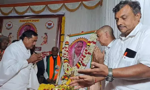 சட்டசபை தேர்தலை எதிர்கொள்ள மாவட்ட தலைவர்களுடன் ஆலோசனை-  எச்.ராஜா பேட்டி