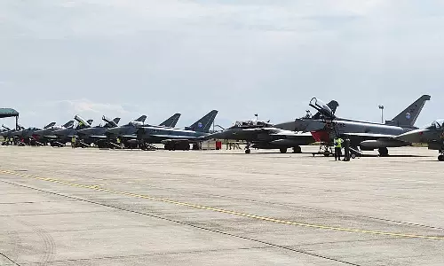 சூலூரில் 2-வது நாளாக போர் விமான பயிற்சி