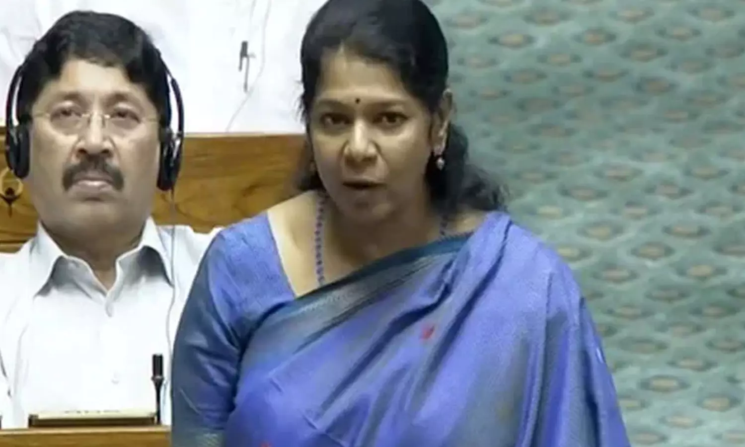 இஸ்லாமியர்கள், சிறுபான்மையினருக்கு முற்றிலும் எதிரான மசோதா- கனிமொழி எம்.பி. இஸ்லாமியர்கள், சிறுபான்மையினருக்கு முற்றிலும் எதிரான மசோதா- கனிமொழி எம்.பி.