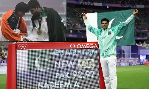 பாகிஸ்தானின் பதக்க தாகத்தை தீர்த்த அர்ஷத் நதீம்.. வரலாற்று சாதனையுடன் தங்கம்  வென்று அசத்தல்