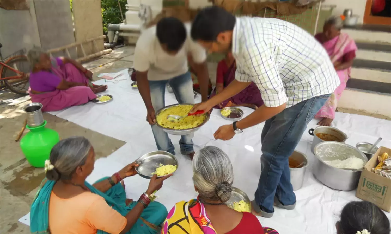 என்ன தானங்கள் செய்தால் என்ன பலன்கள் கிடைக்கும் தெரியுமா?