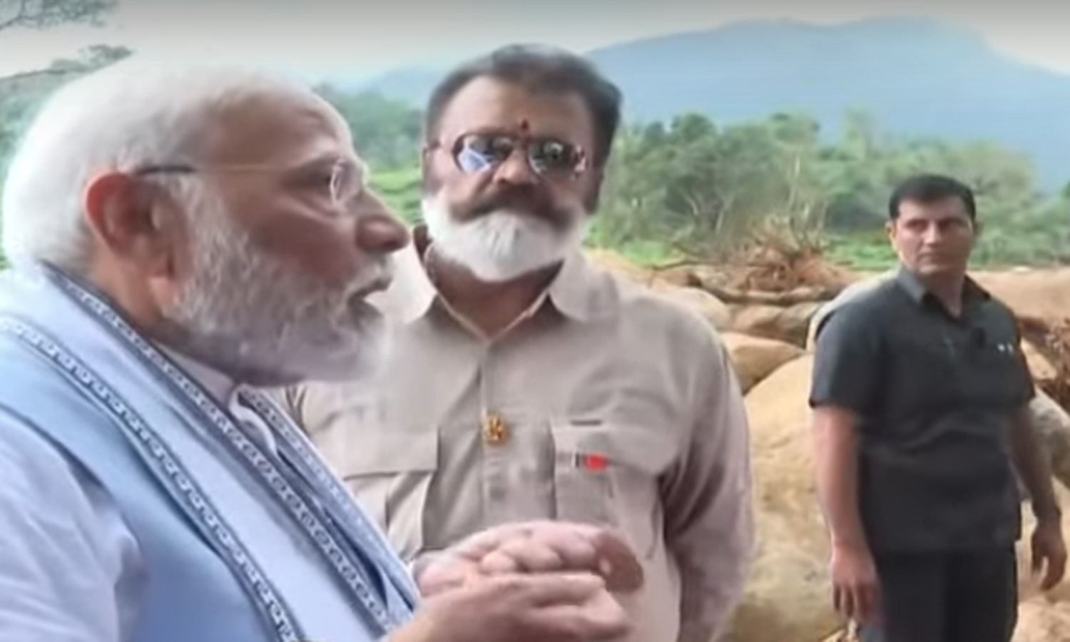 நிலச்சரிவால் பாதிக்கப்பட்ட சூரல்மலையில் பிரதமர்... ... லைவ் அப்டேட்ஸ்- வயநாட்டு முகாமில் உள்ளவர்களுக்கு பிரதமர் மோடி ஆறுதல்