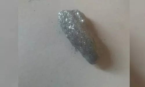 ரூ.850 கோடி மதிப்புள்ள கதிரியக்க பொருளை காரில் கடத்திய 3 பேர் கைது