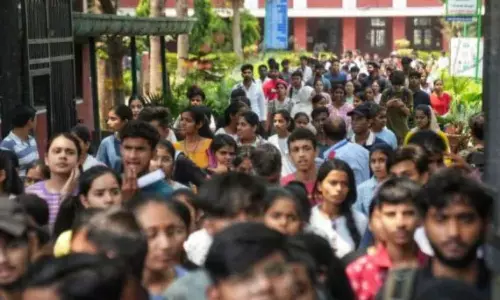 2 லட்சம்  மாணவர்கள் எழுதும் நீட் முதுகலை நுழைவுத் தேர்வு இன்று தொடக்கம்