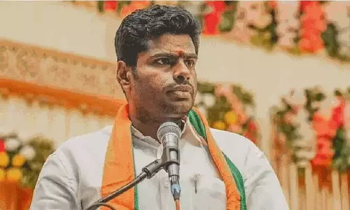 திருப்பூரில் பா.ஜ.க. மாவட்ட தலைவர்களுடன் அண்ணாமலை ஆலோசனை