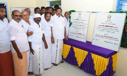 மாணவர்கள், இளைஞர்கள் போதையில் சீரழிகிறார்கள்- எடப்பாடி பழனிசாமி பேச்சு