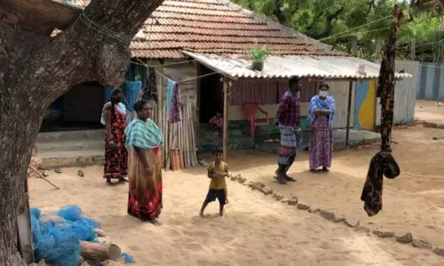 பவானிசாகரில் 15-ந்தேதி வீடுகளில் கருப்புக்கொடி ஏற்றி-கடையடைப்பு போராட்டம்