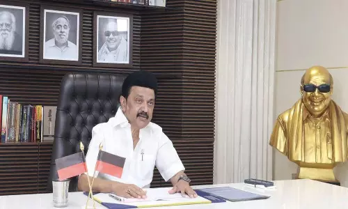 மு.க.ஸ்டாலின் அமெரிக்கா பயணம்: புதிய தொழில்களுக்கு அனுமதி வழங்குவது குறித்து ஆலோசனை