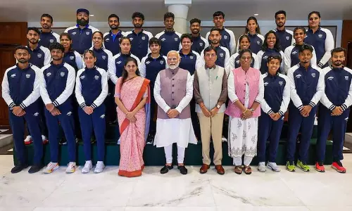 சுதந்திர தினத்தன்று ஒலிம்பிக் வீரர்களுடன் பிரதமர் மோடி சந்திப்பு