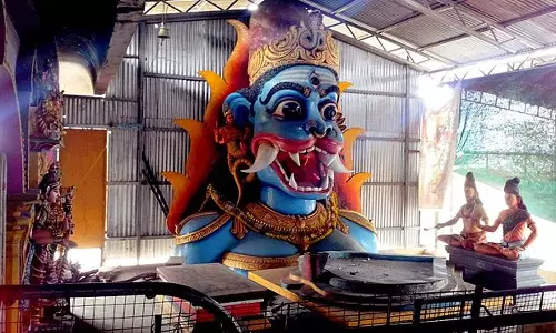 பில்லி  சூனியம், ஏவலை  போக்குபவள்