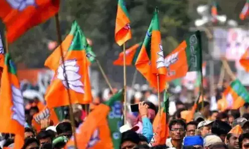 சுதந்திர தினம்: தேசியக்கொடி பேரணி நடத்த பாஜகவுக்கு அனுமதி
