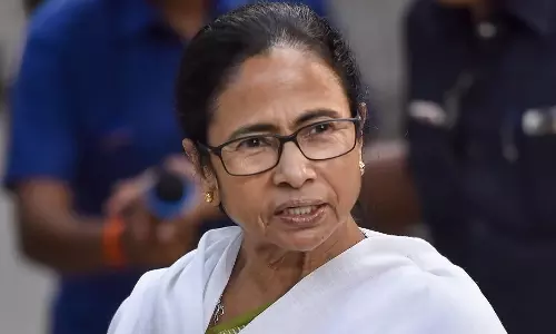 மருத்துவமனை சேதம்- சில அரசியல் கட்சிகள் பிரச்சனையை தூண்டிவிடுகின்றன: மம்தா கண்டனம்