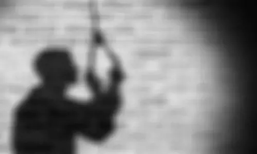 இக்கட்டான நிலையில் மவுனமே சிறந்தது!