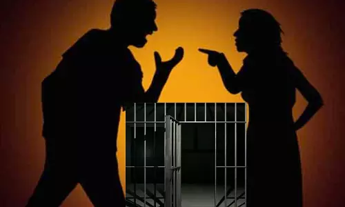 சிறையில் அடையுங்கள்... மனைவியுடன் சேர்ந்து வாழ மாட்டேன்- அடம்பிடித்த என்ஜினீயர்