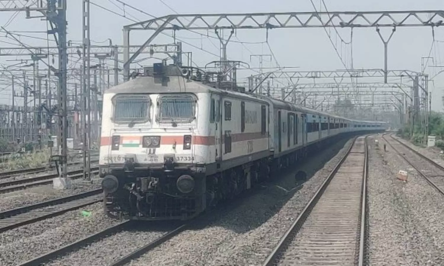 கேரளாவில் ரெயிலை கவிழ்க்க சதி? நேத்ராவதி எக்ஸ்பிரஸ் தப்பியது