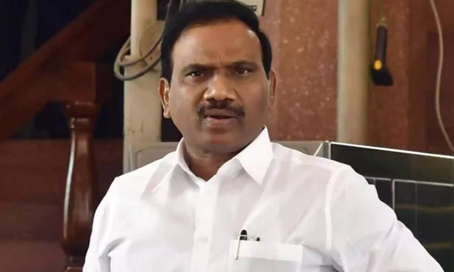 சட்டவிரோத பணப்பரிவர்த்தனை: நீதிமன்றத்தில் ஆ.ராசா ஆஜர்- விசாரணை ஒத்திவைப்பு